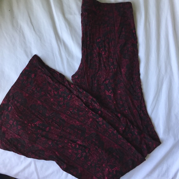 Tilly's Pants - NWOT TILLYS FLARE PANTS